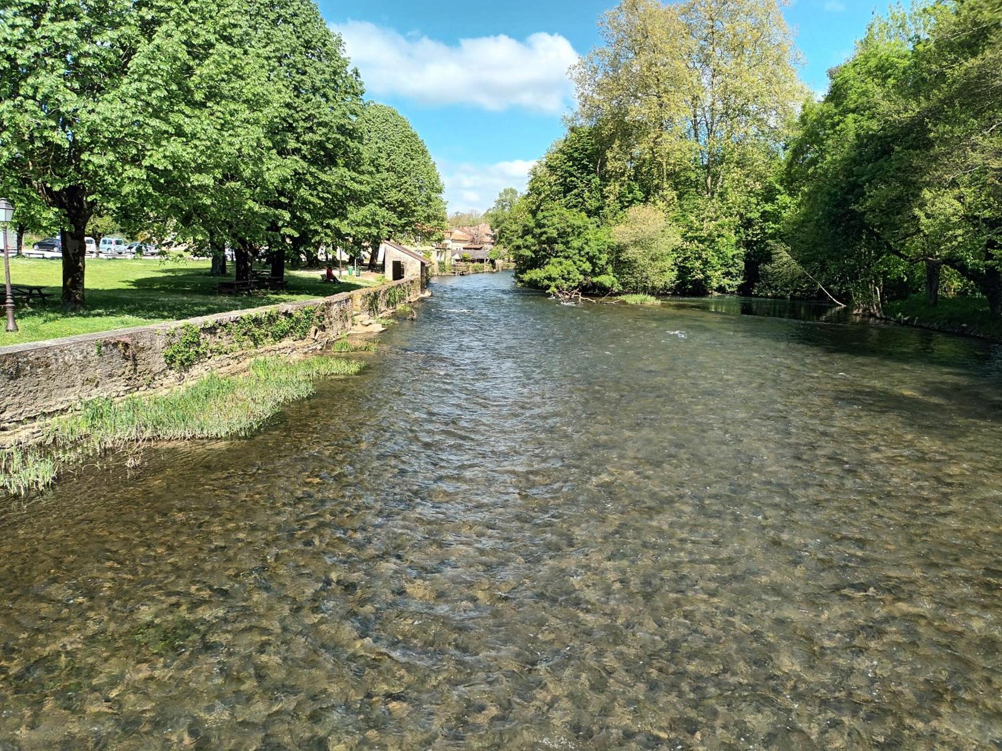 Apartment Au Bord De La Riviere Verteuil-sur-Charente